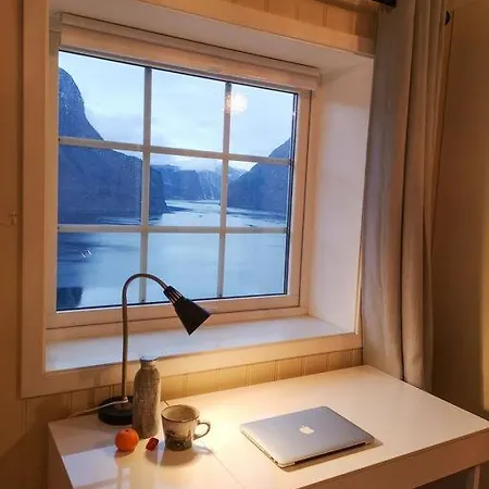 Aurlandsfjord Panorama فيلة أرلاند